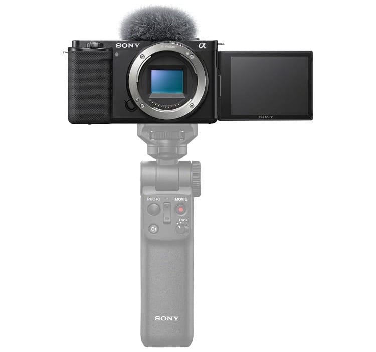 When paired with quality E-mount lenses, the results can rival those from much more expensive cinema cameras